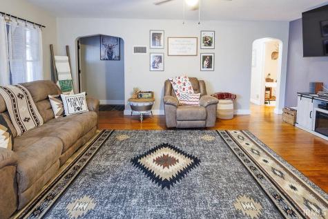 171 N Lewis Street Bloomfield IN 47424
