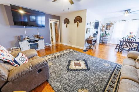 171 N Lewis Street Bloomfield IN 47424