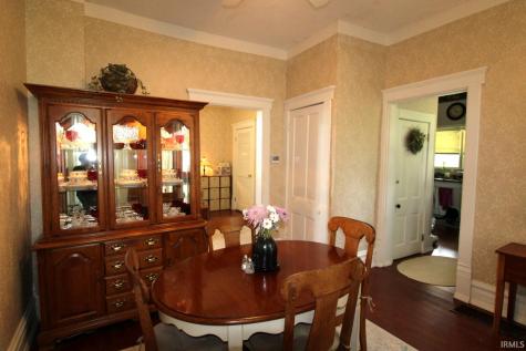 406 S Main Street Owensville IN 47665