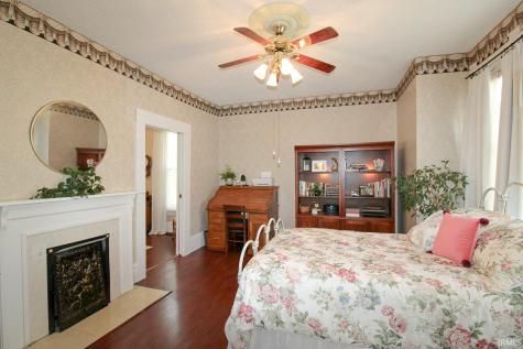 406 S Main Street Owensville IN 47665