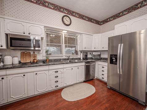 406 S Main Street Owensville IN 47665