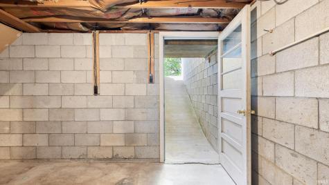 116 Miller Street Shoals IN 47581