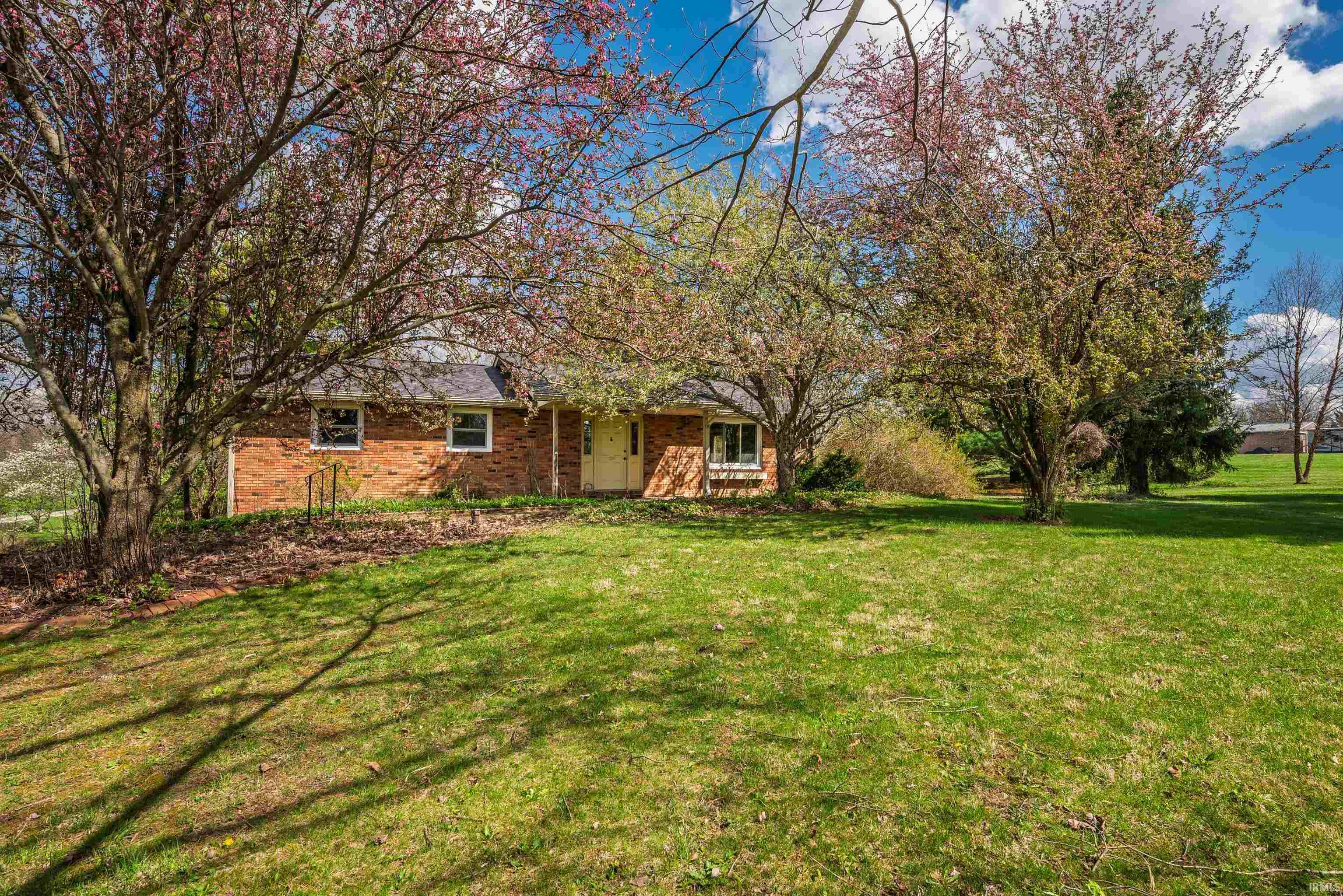 5090 N County Road 925 W Yorktown IN 47396