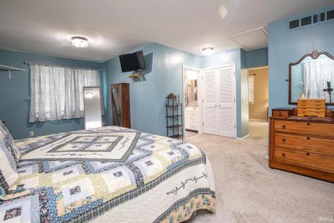 11866 N 300 E Roanoke IN 46783