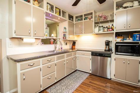 11866 N 300 E Roanoke IN 46783