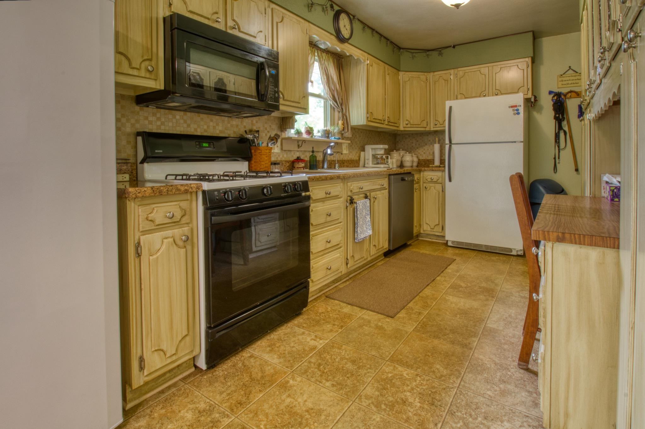 19098 Sandy Drive Goshen IN 46528