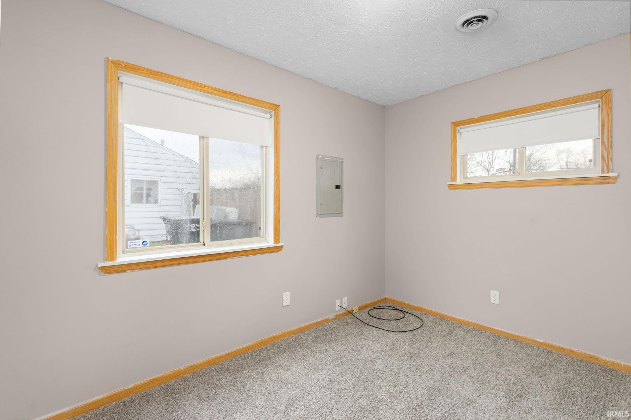 321 Barbie Street South Bend IN 46614