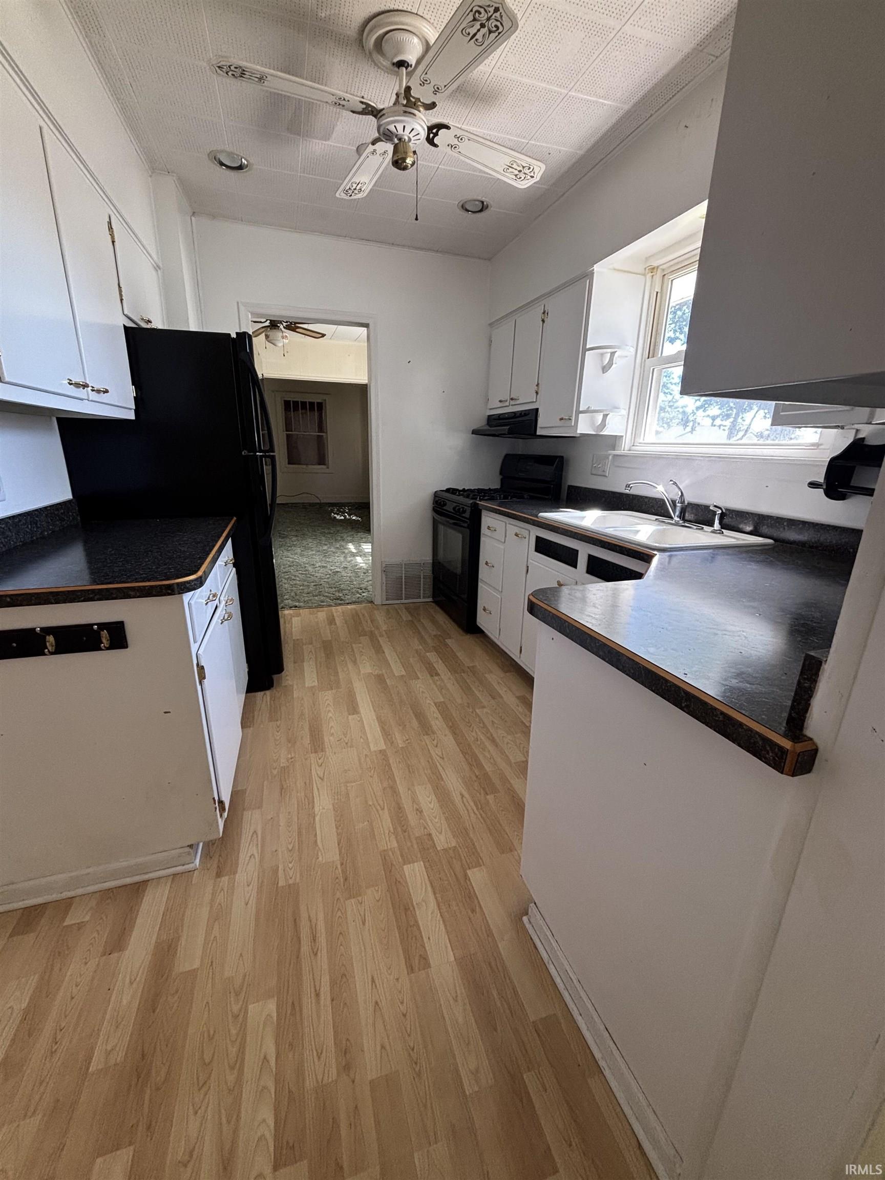 1433 Maple Row Elkhart IN 46514