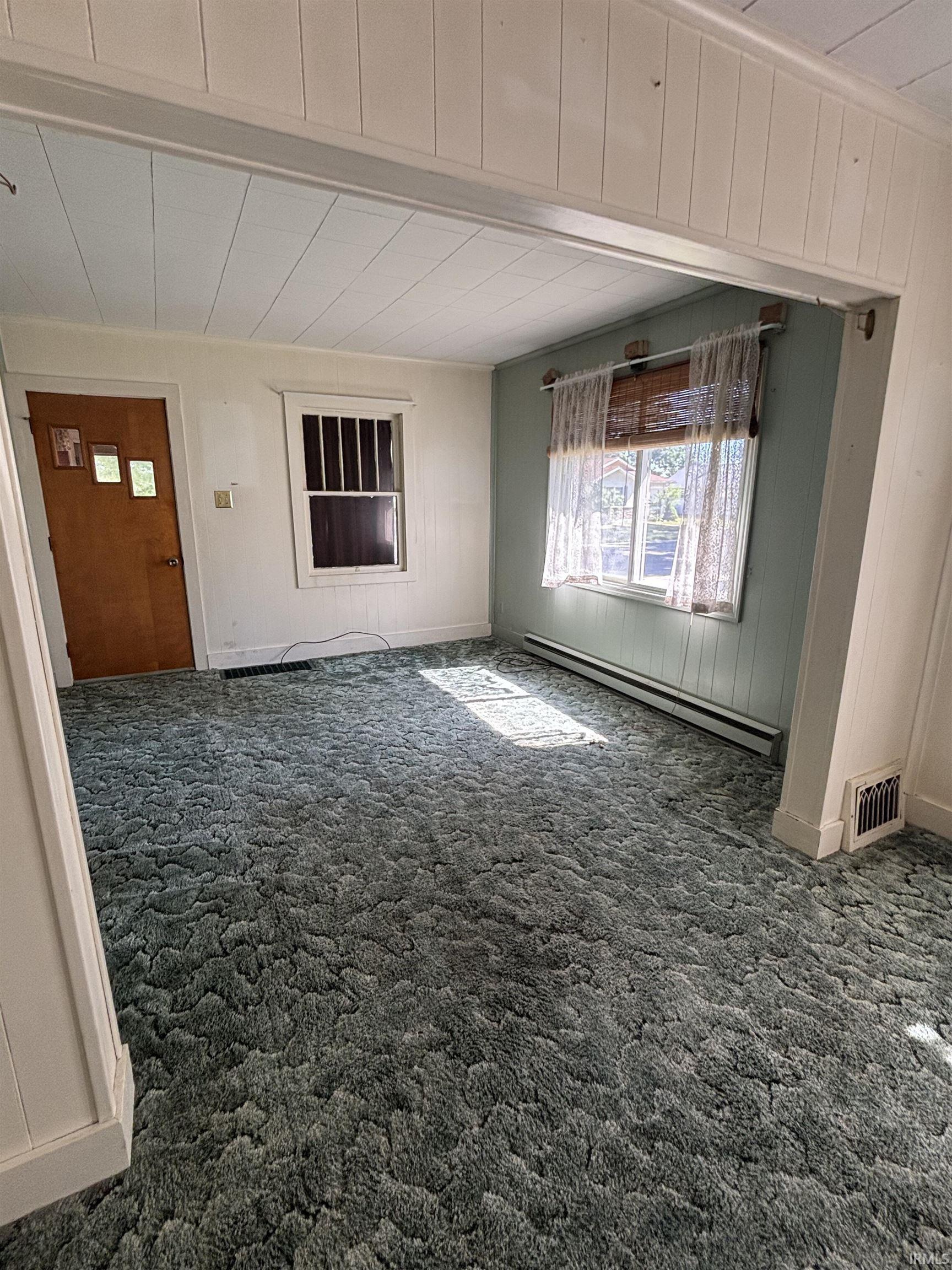 1433 Maple Row Elkhart IN 46514