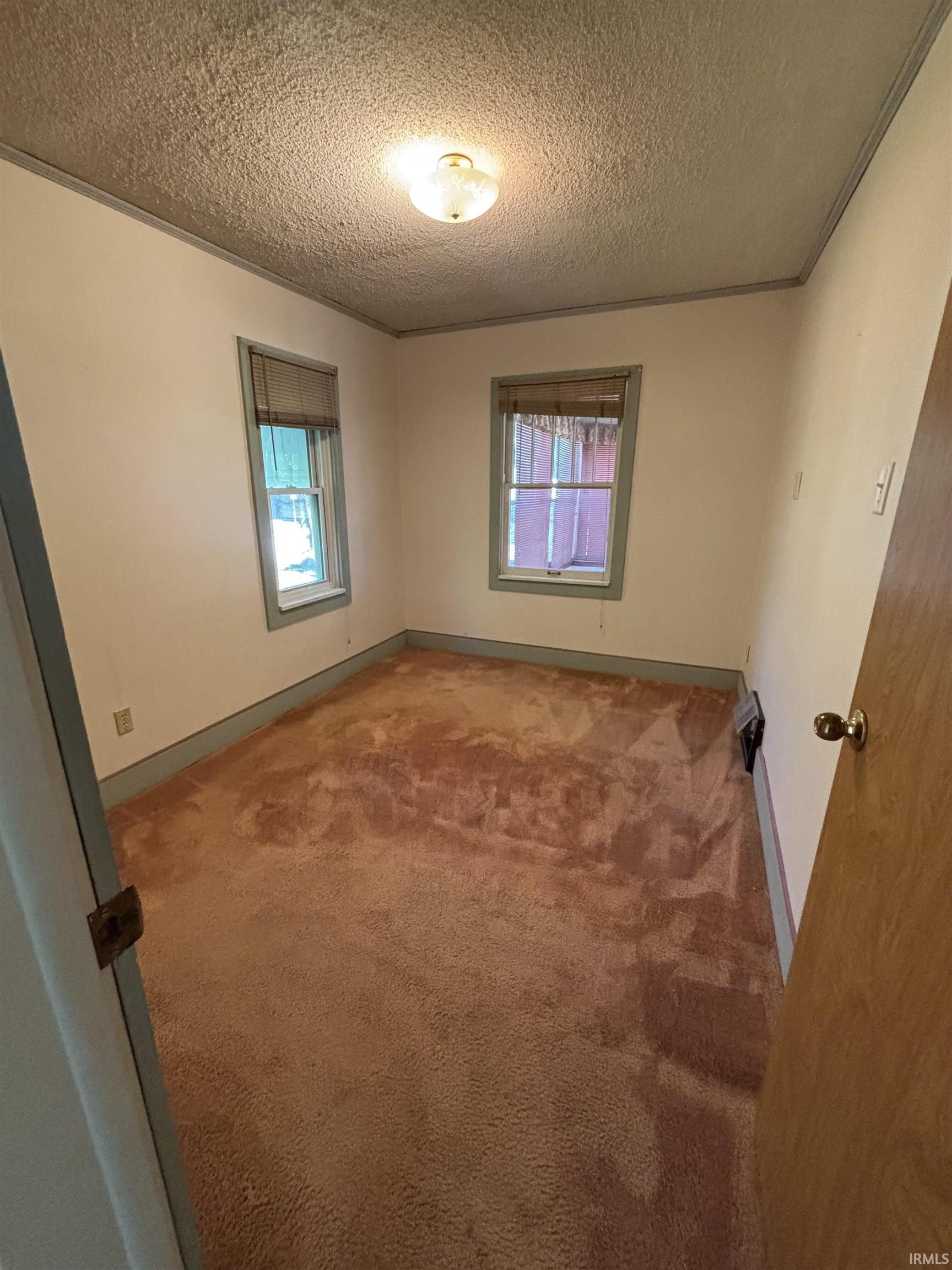 1433 Maple Row Elkhart IN 46514