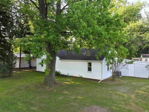 438 W Jefferson Street Winamac IN 46996