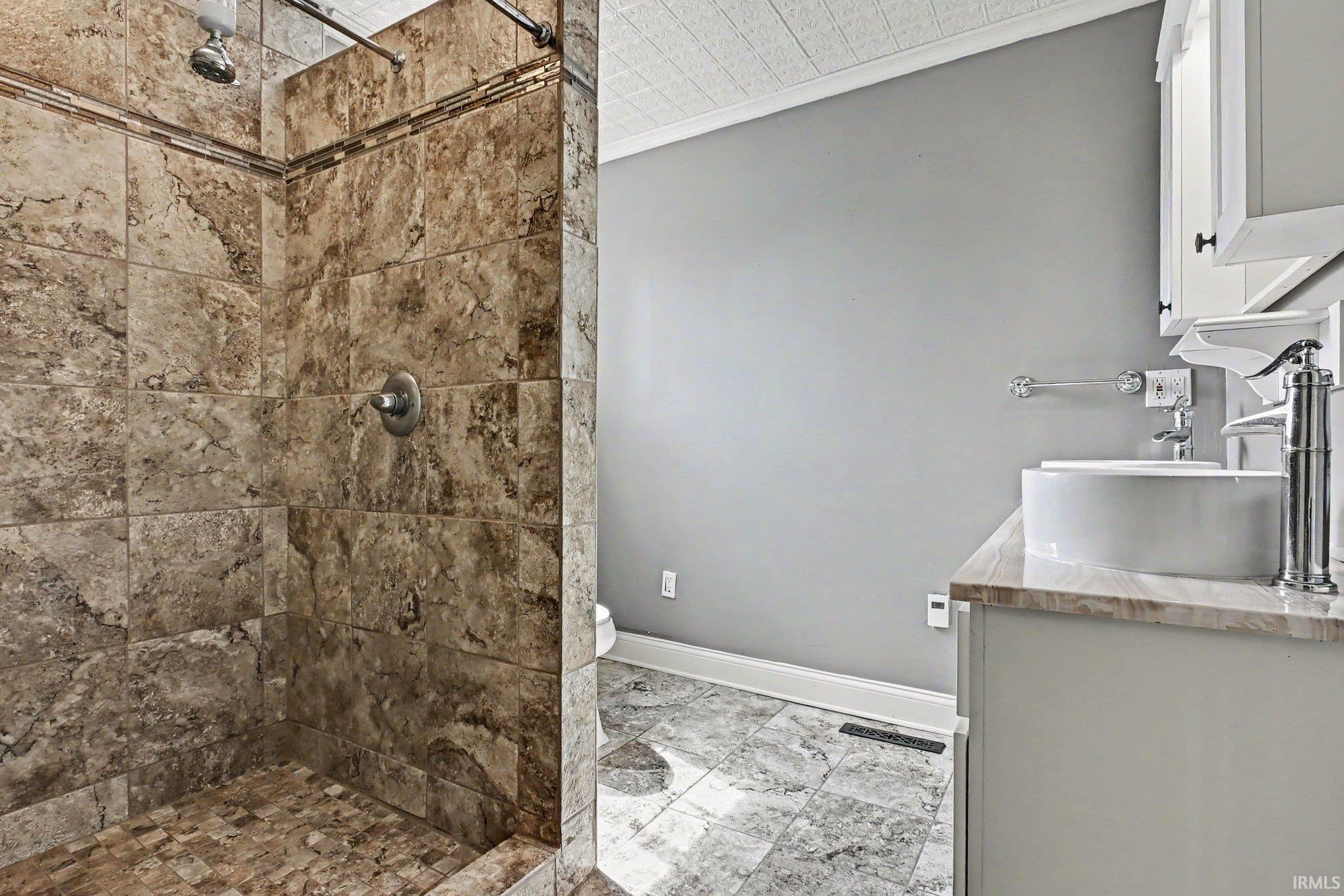 219 W Dewey Street Bremen IN 46506