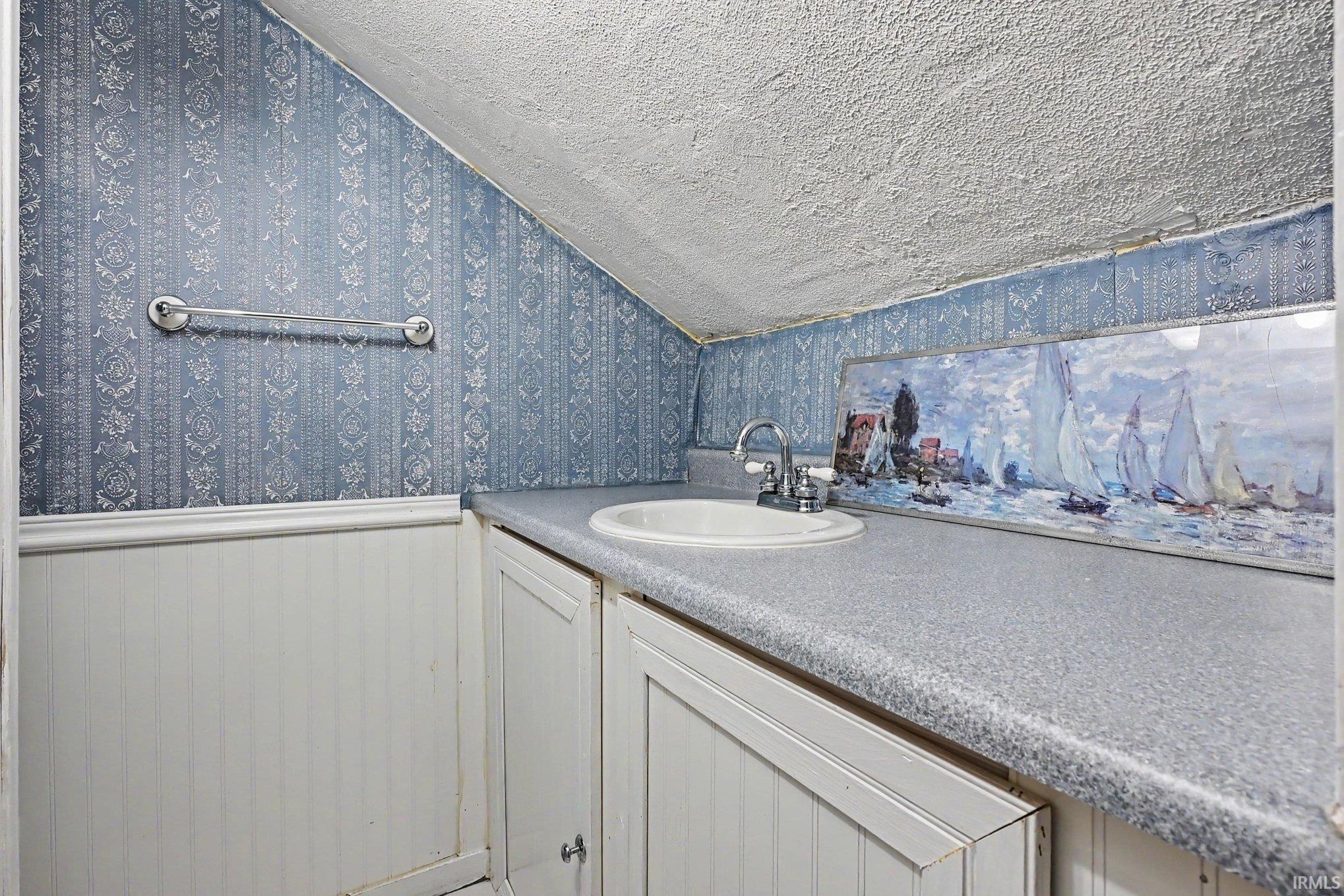 219 W Dewey Street Bremen IN 46506