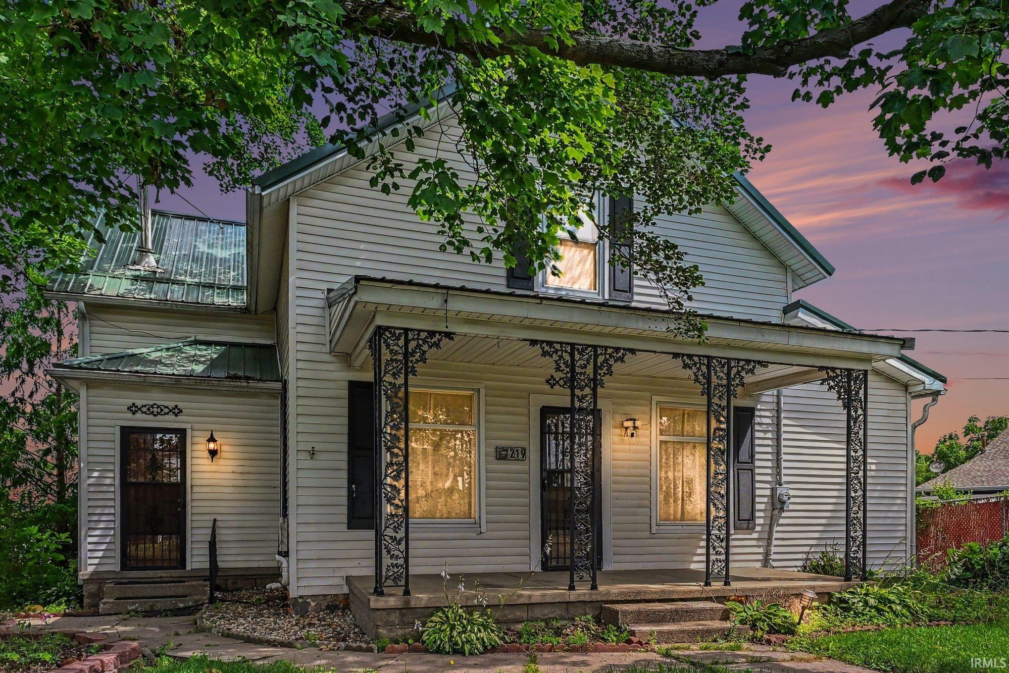 219 W Dewey Street Bremen IN 46506