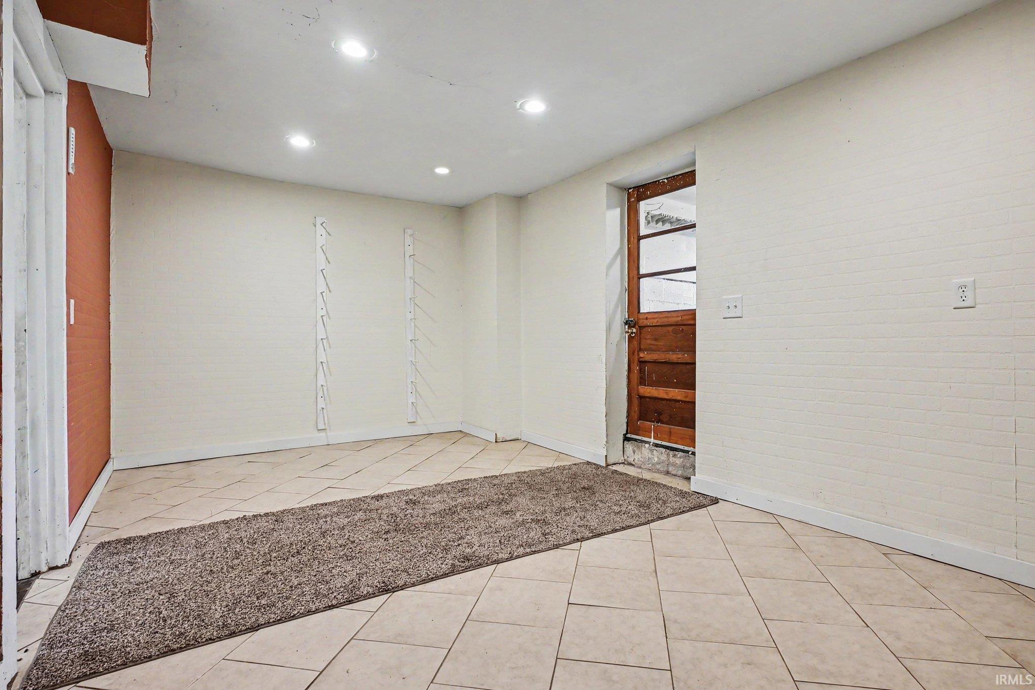 219 W Dewey Street Bremen IN 46506