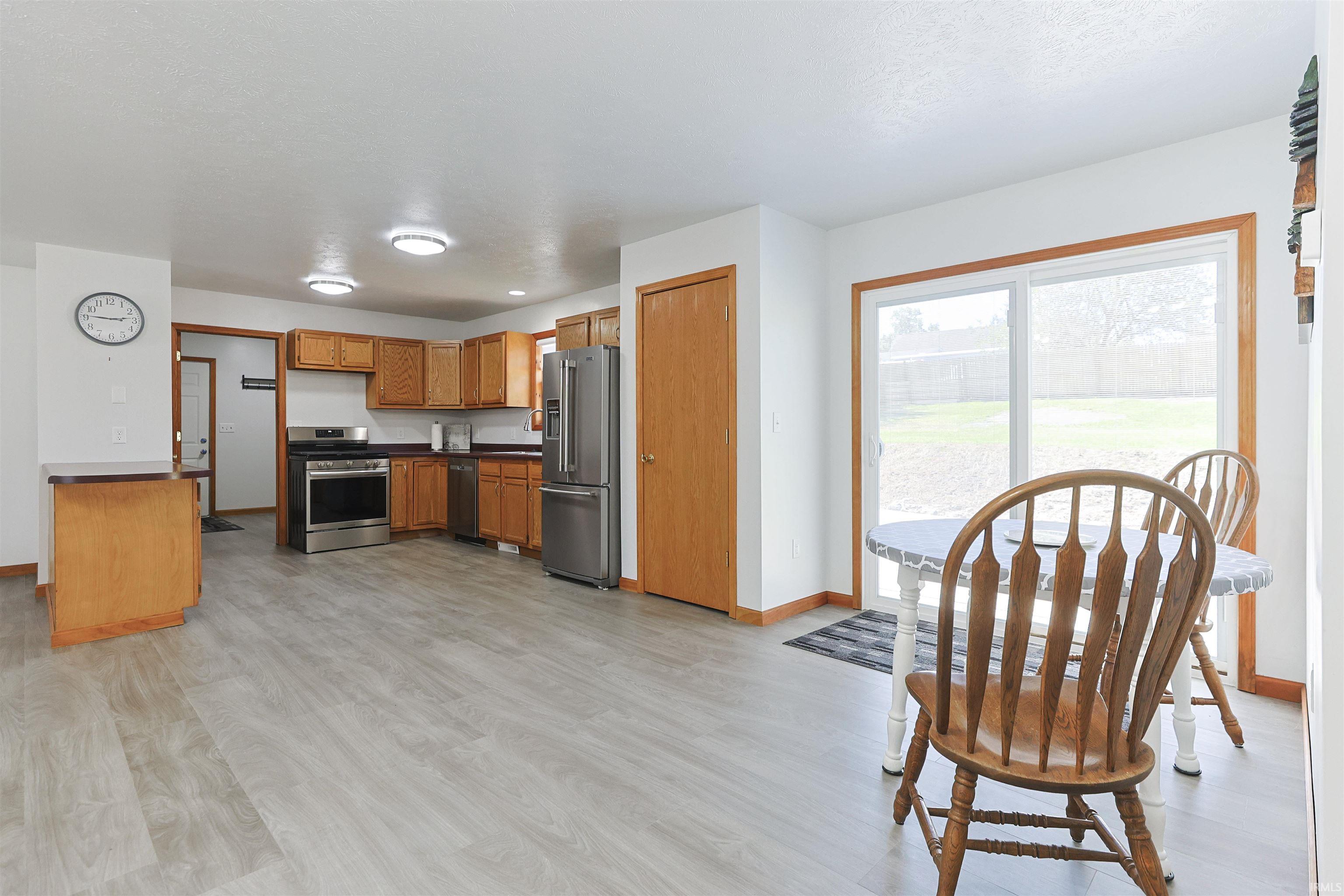 213 S Grand Street Lakeville IN 46536