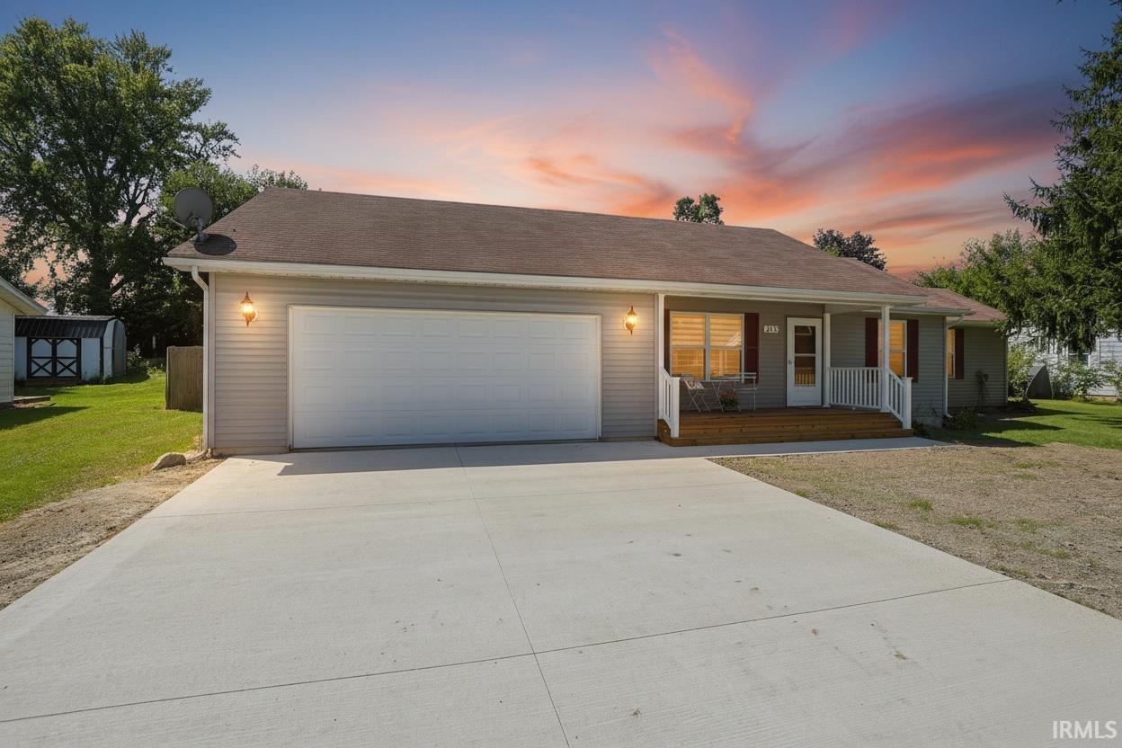 213 S Grand Street Lakeville IN 46536