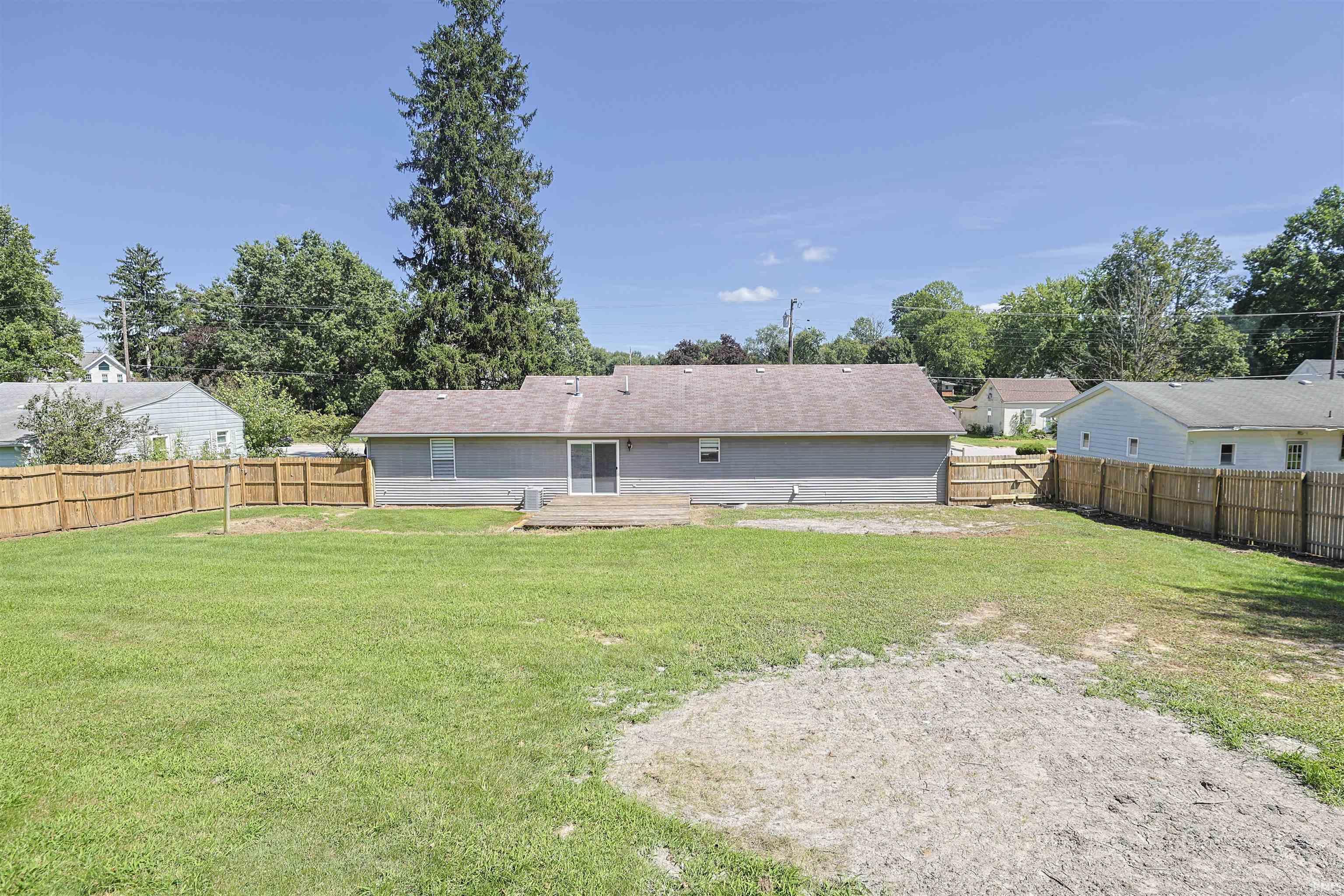 213 S Grand Street Lakeville IN 46536