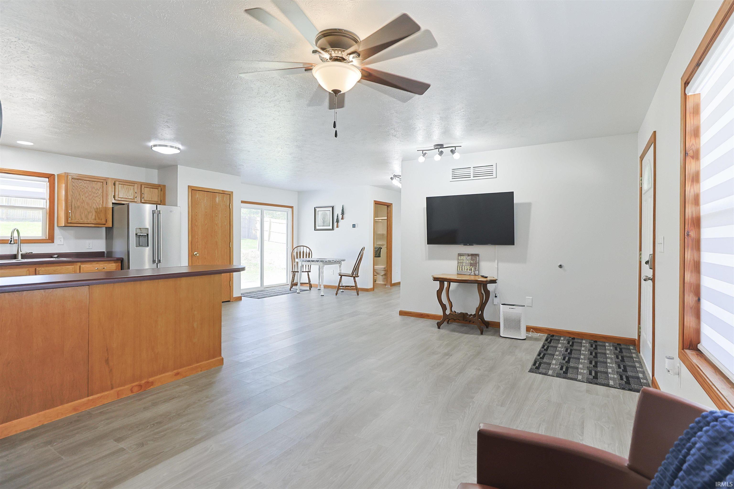 213 S Grand Street Lakeville IN 46536