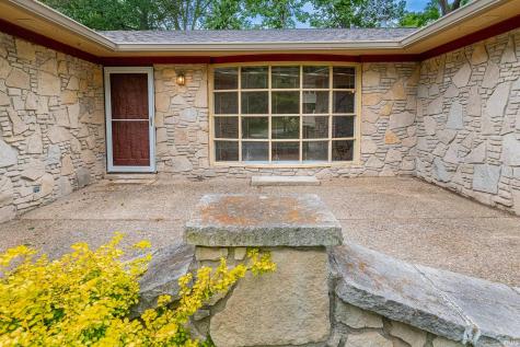715 E Eddington Court Bloomington IN 47401