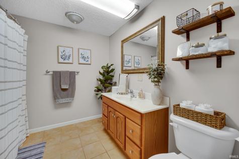 11880 Bluebird Trail Plymouth IN 46563