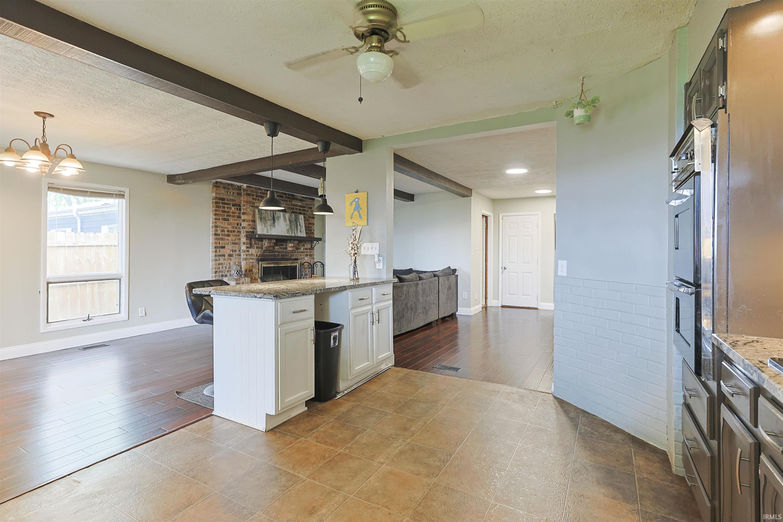 1982 Renfrew Drive South Bend IN 46614