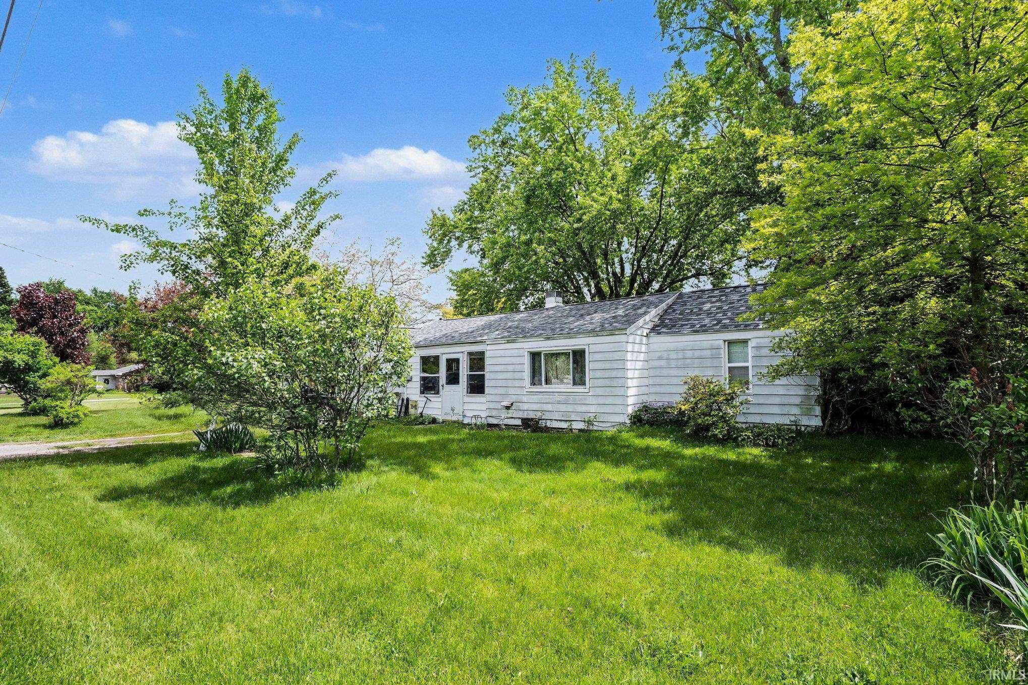 26522 Parkview Place Elkhart IN 46514