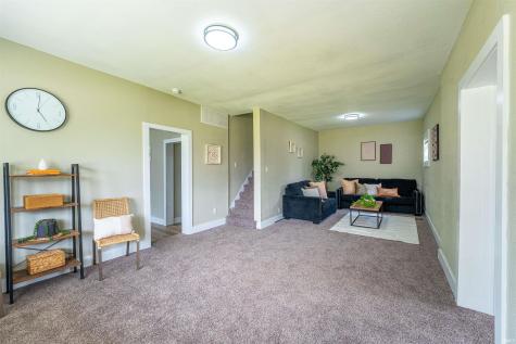 206 N Fulton Street Parker City IN 47368
