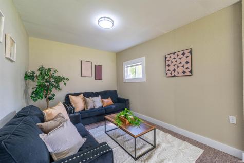 206 N Fulton Street Parker City IN 47368