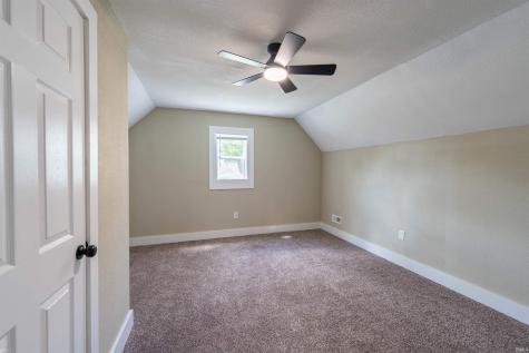 206 N Fulton Street Parker City IN 47368