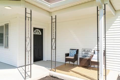 206 N Fulton Street Parker City IN 47368
