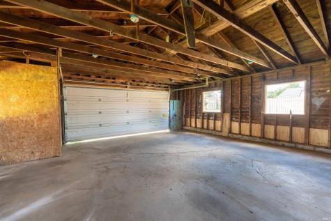 206 N Fulton Street Parker City IN 47368