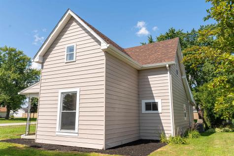 206 N Fulton Street Parker City IN 47368
