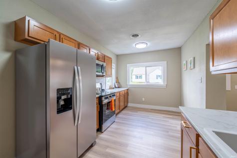 206 N Fulton Street Parker City IN 47368
