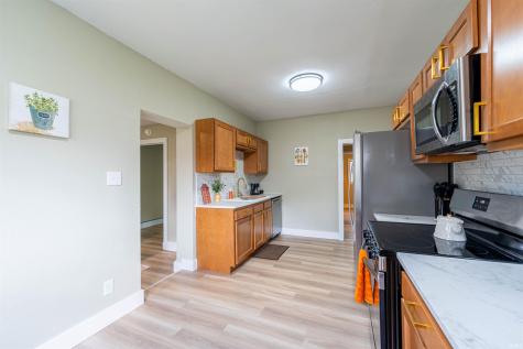 206 N Fulton Street Parker City IN 47368