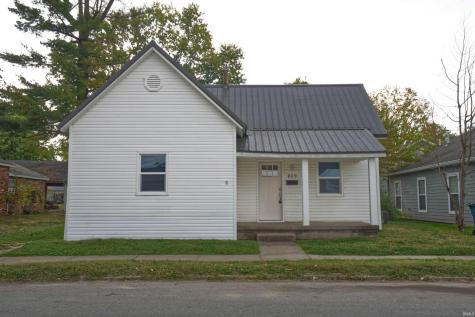 809 N Court Street Sullivan IN 47882