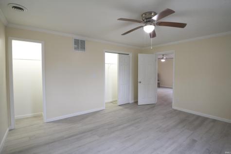 809 N Court Street Sullivan IN 47882