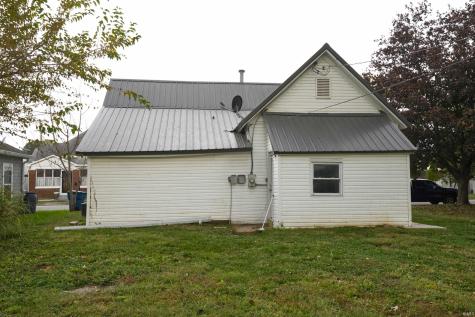 809 N Court Street Sullivan IN 47882