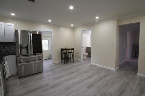 809 N Court Street Sullivan IN 47882