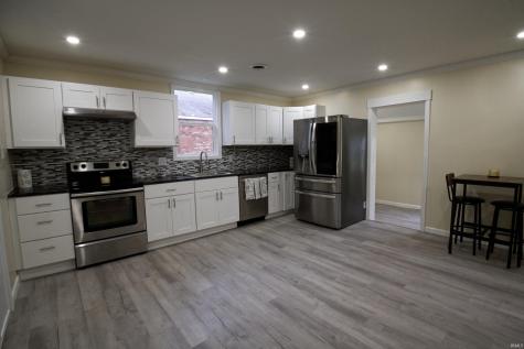809 N Court Street Sullivan IN 47882
