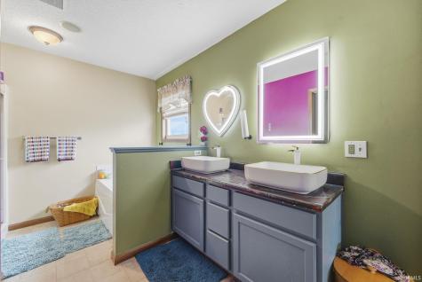 5004 Pocono Crossing Fort Wayne IN 46808