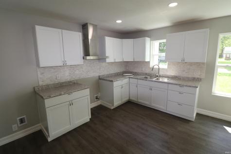 1653 E Jefferson Street Frankfort IN 46041