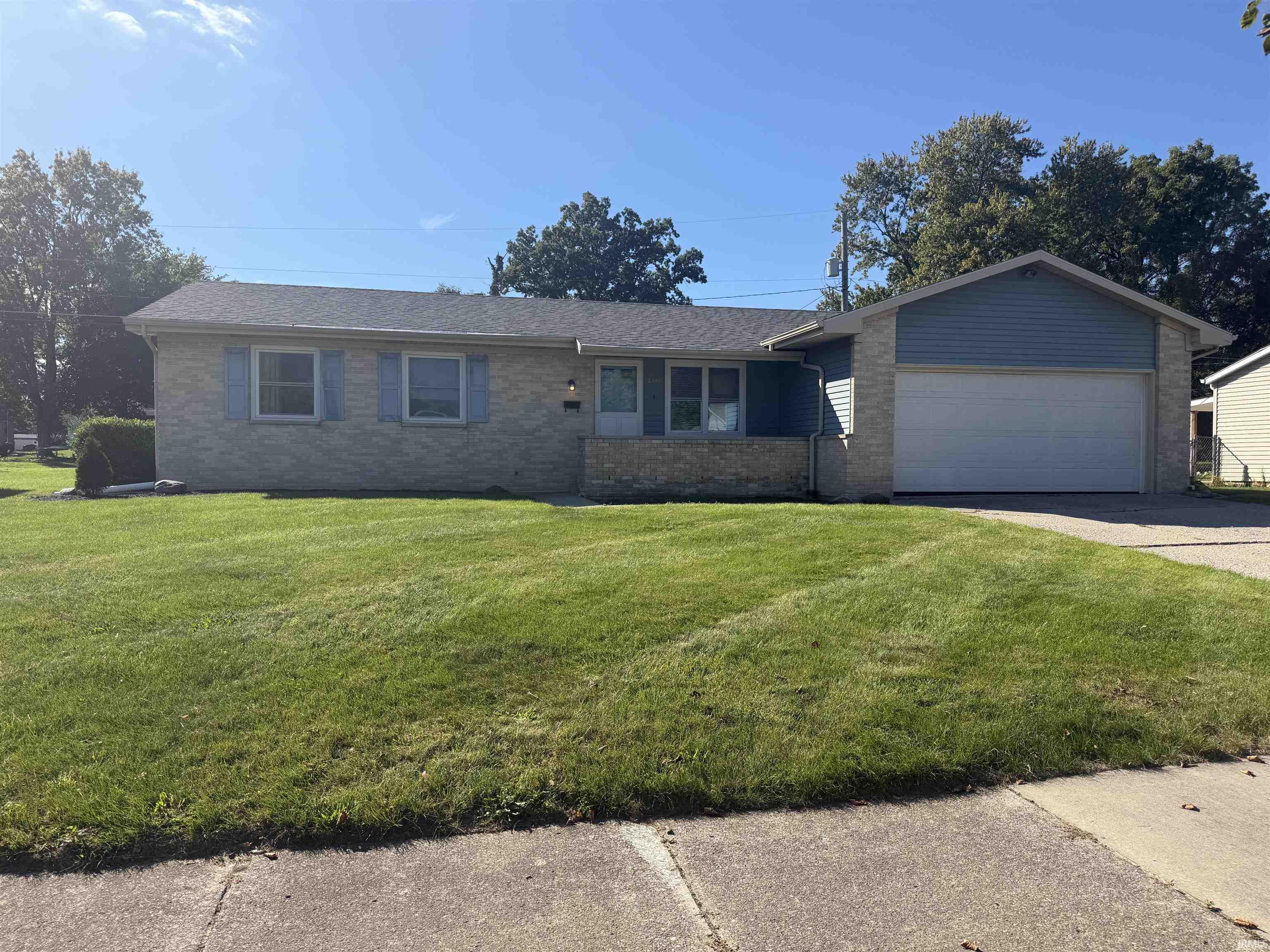 2109 Chochtimar Trail Fort Wayne IN 46808