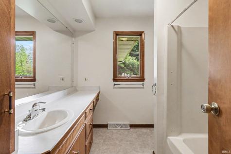 1767 N Cook Lane Monticello IN 47960