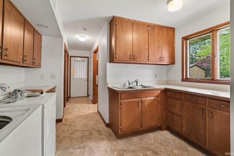 1767 N Cook Lane Monticello IN 47960