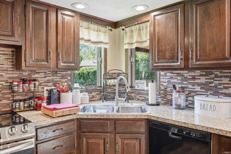 4804 N Camelot Drive Muncie IN 47304