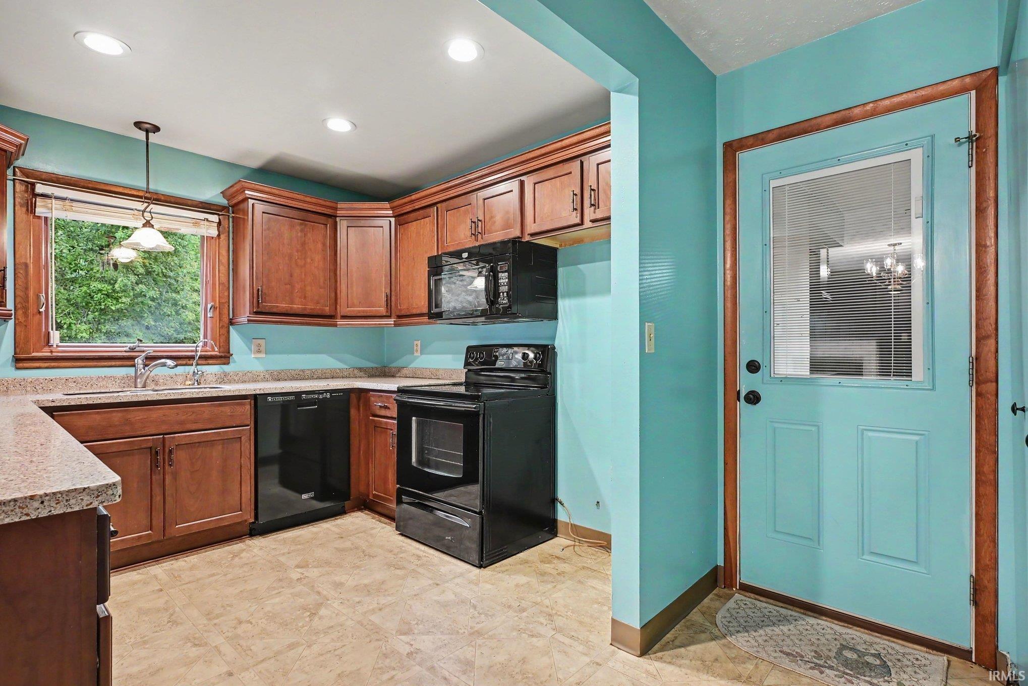 1512 Brook View Avenue Warsaw IN 46580
