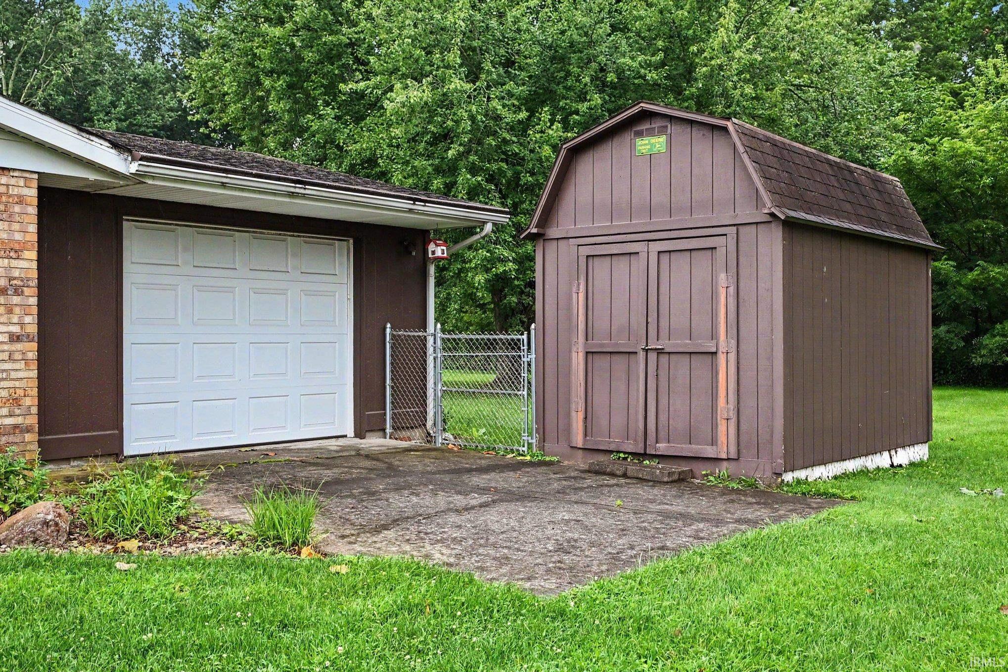 1512 Brook View Avenue Warsaw IN 46580