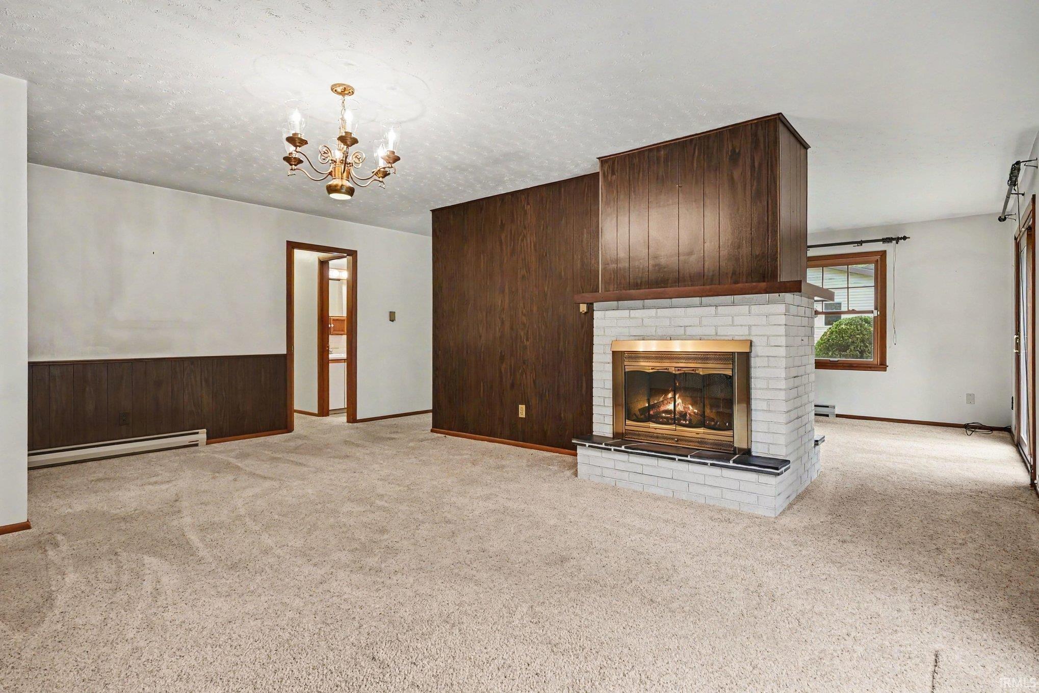 1512 Brook View Avenue Warsaw IN 46580