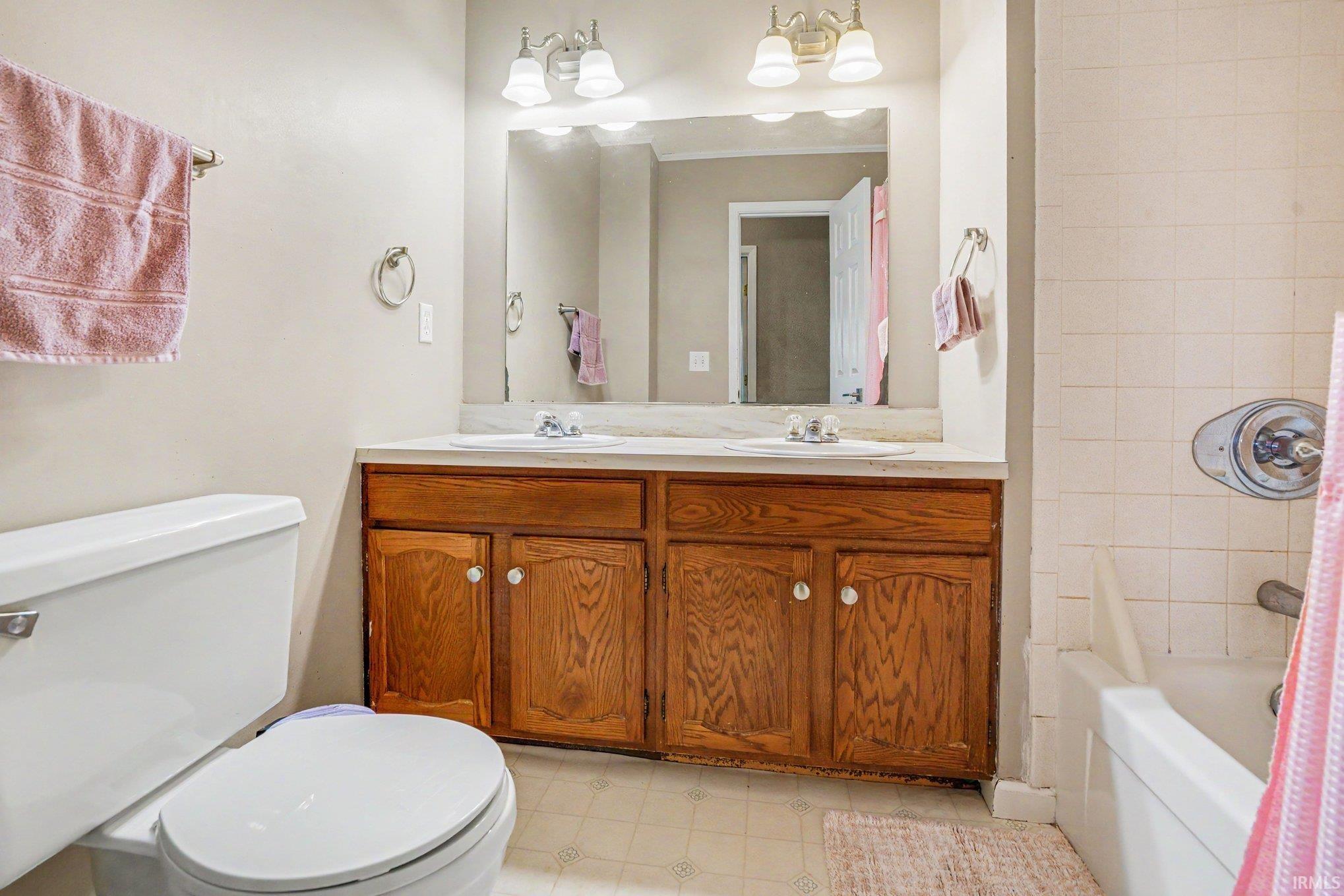 50985 Sturdy Oak Lane Granger IN 46530